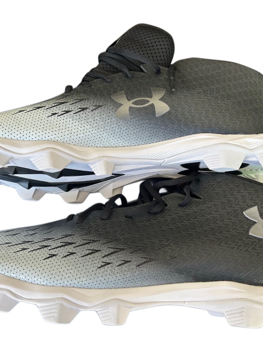 NIB Under Armours Men’s Athletic Cletes. Size 16. Shoes. Spotlight Franchise 4.0